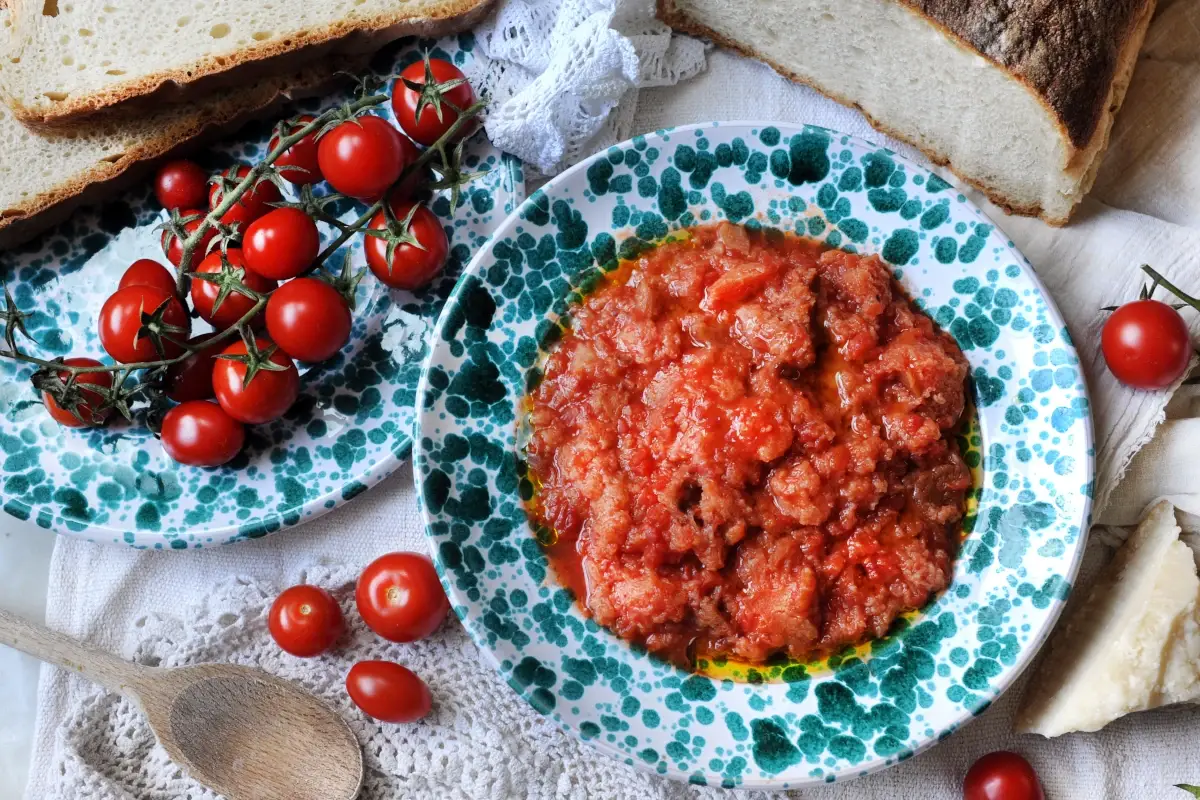 Pappa al pomodoro - foto di Ursula Ferrara Vetrina toscana, un viaggio nel gusto della tradizione